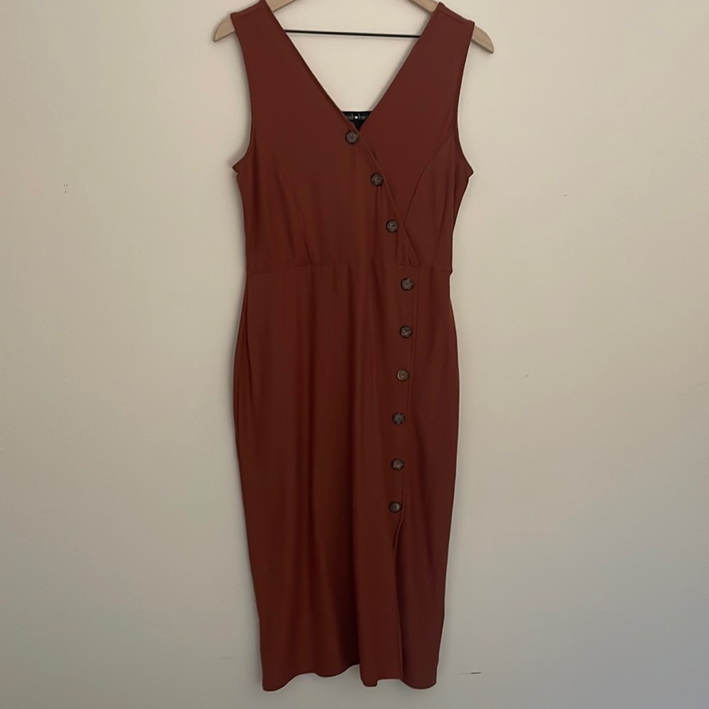 Brown dress